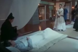 Untouchable Lovers Episode 24 Rong Zhi Terkena Racun
